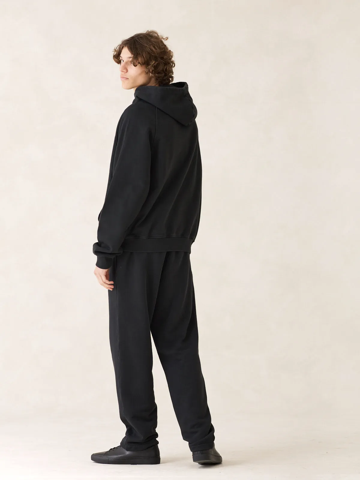 08 / Tracksuit trousers Fade Out Black