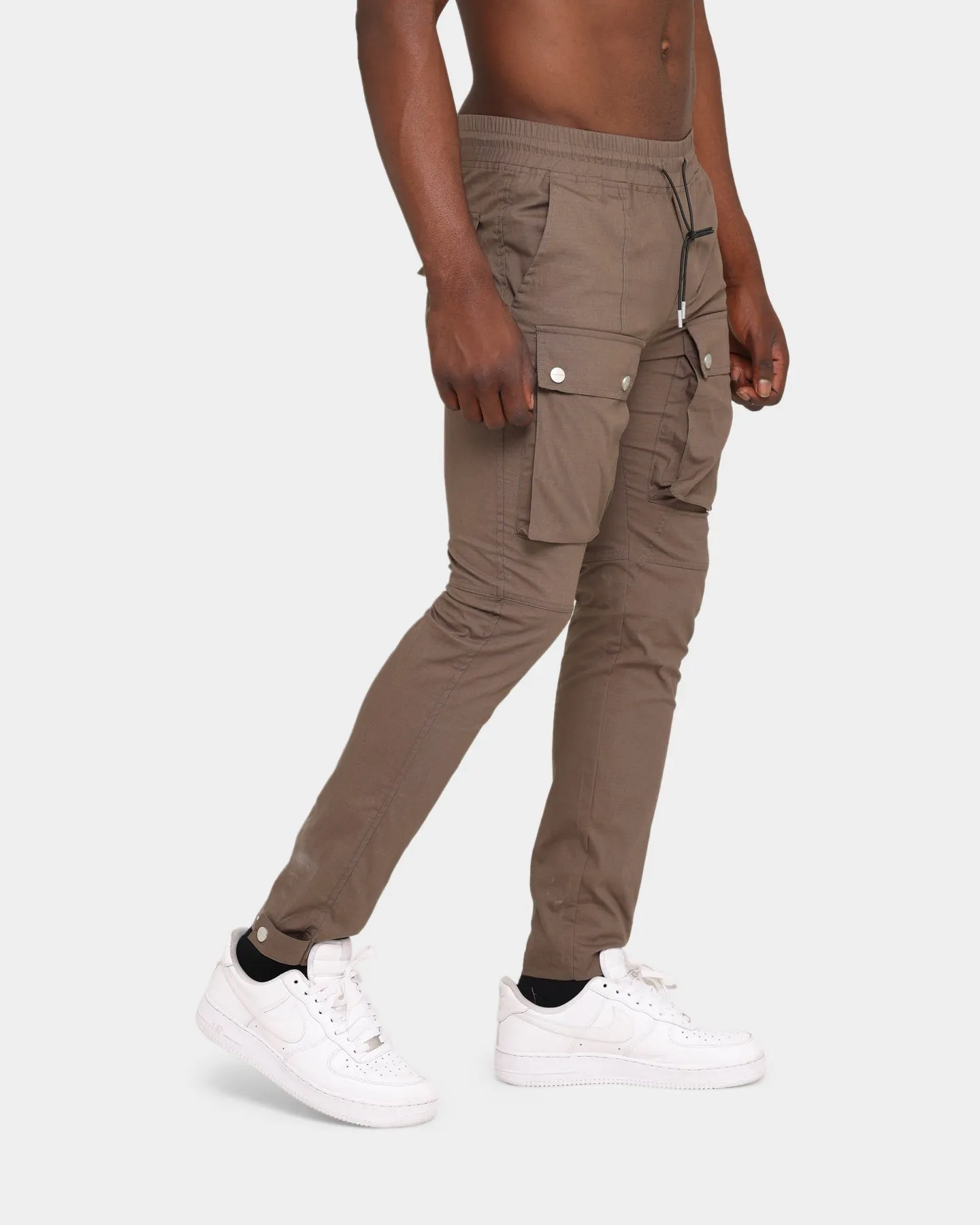 Club Paradise Resort Cargo Pants Brown