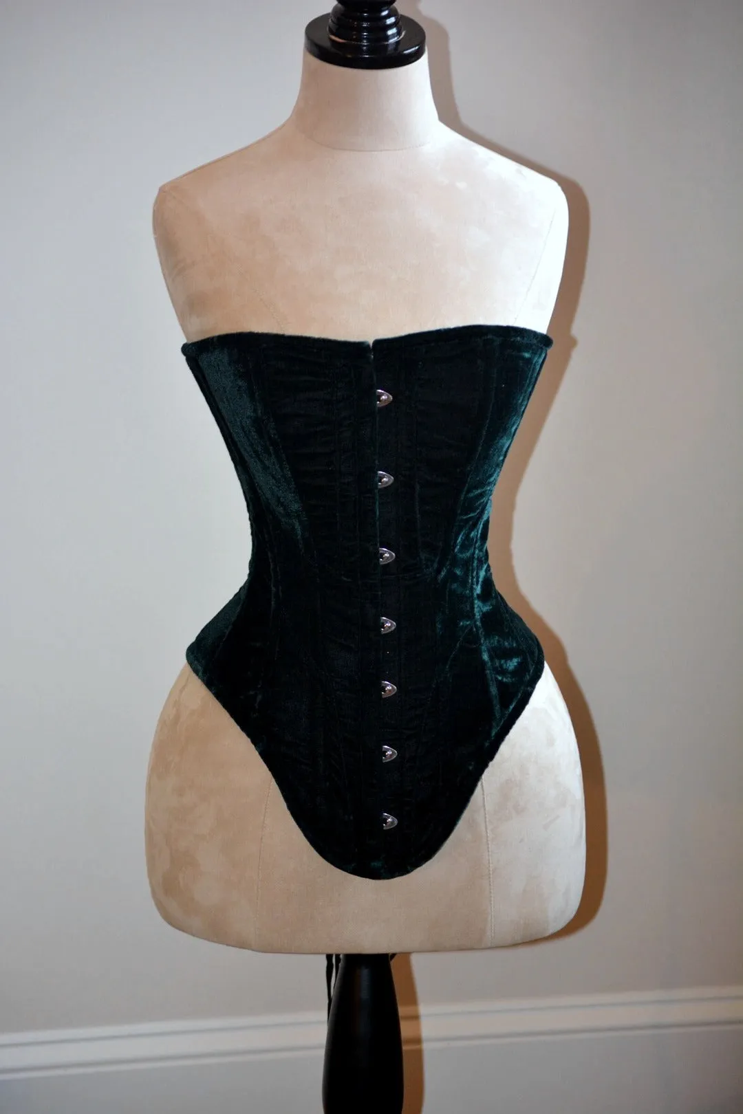 Historical pattern Edwardian overbust corset from velvet. Steelbone custom corset, renaissance, gothic, steampunk, bespoke, victorian