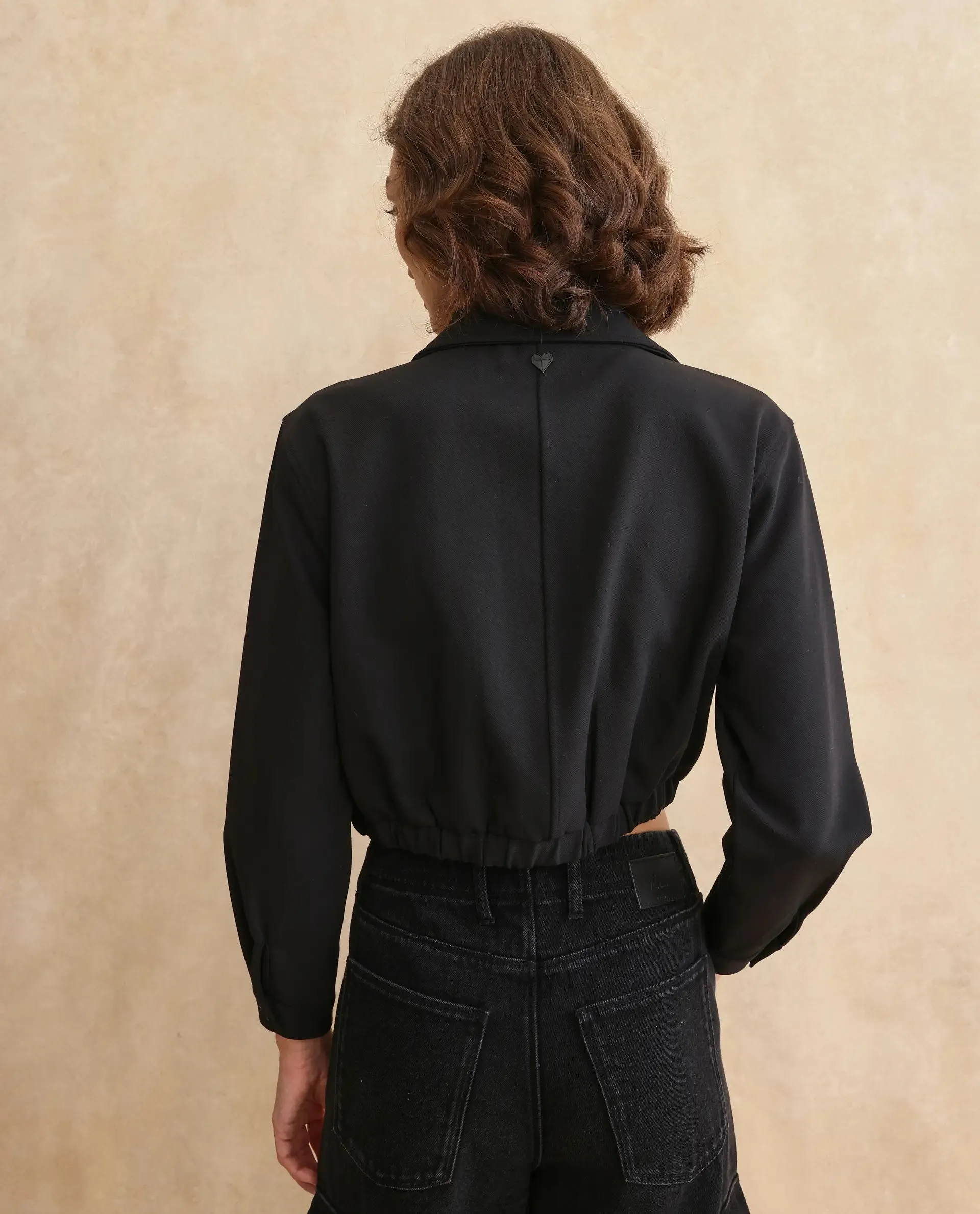 Rareism Women Hobart Black Cuffed Sleeve Collared Neck Button Closure Cropped Plain Jacket