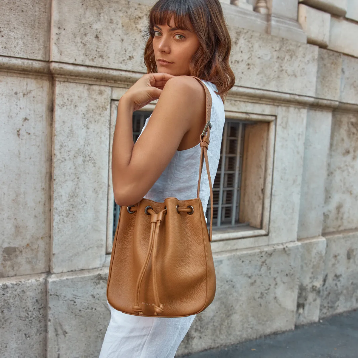 Seclusion Bag - Tan