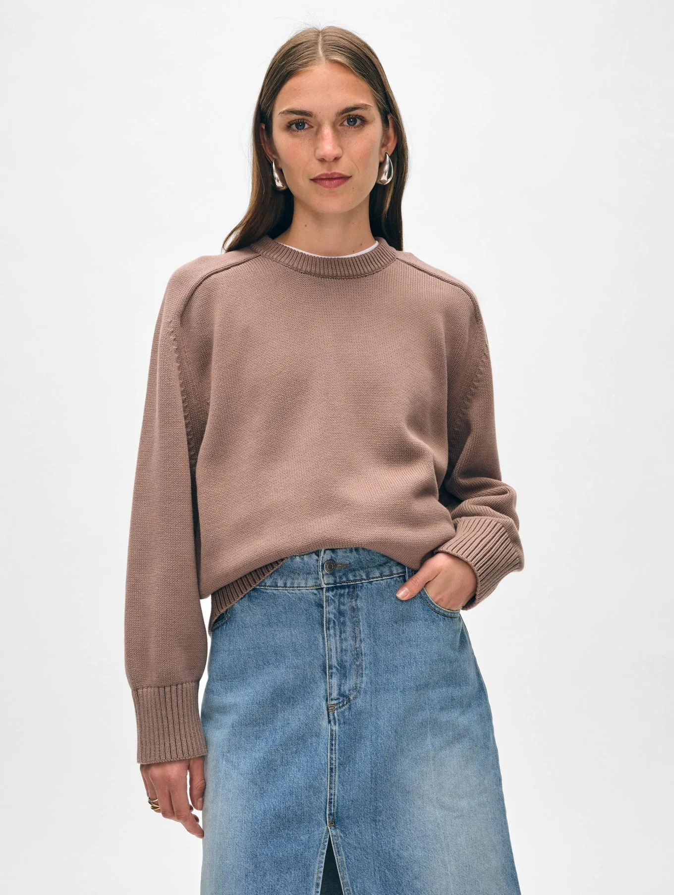 White   Warren - Organic Cotton Saddle Sleeve Crewneck in Mocha